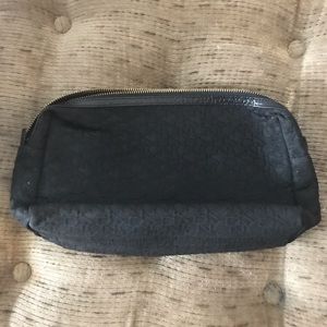Dkny pouch